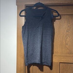 Athleta Momentum Sleeveless Women's Tank Blue Ombré